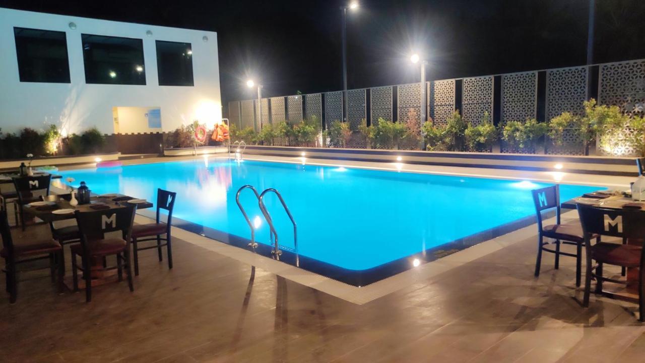 Manjeera Sarovar Premiere Hotel Rajahmundry Luaran gambar