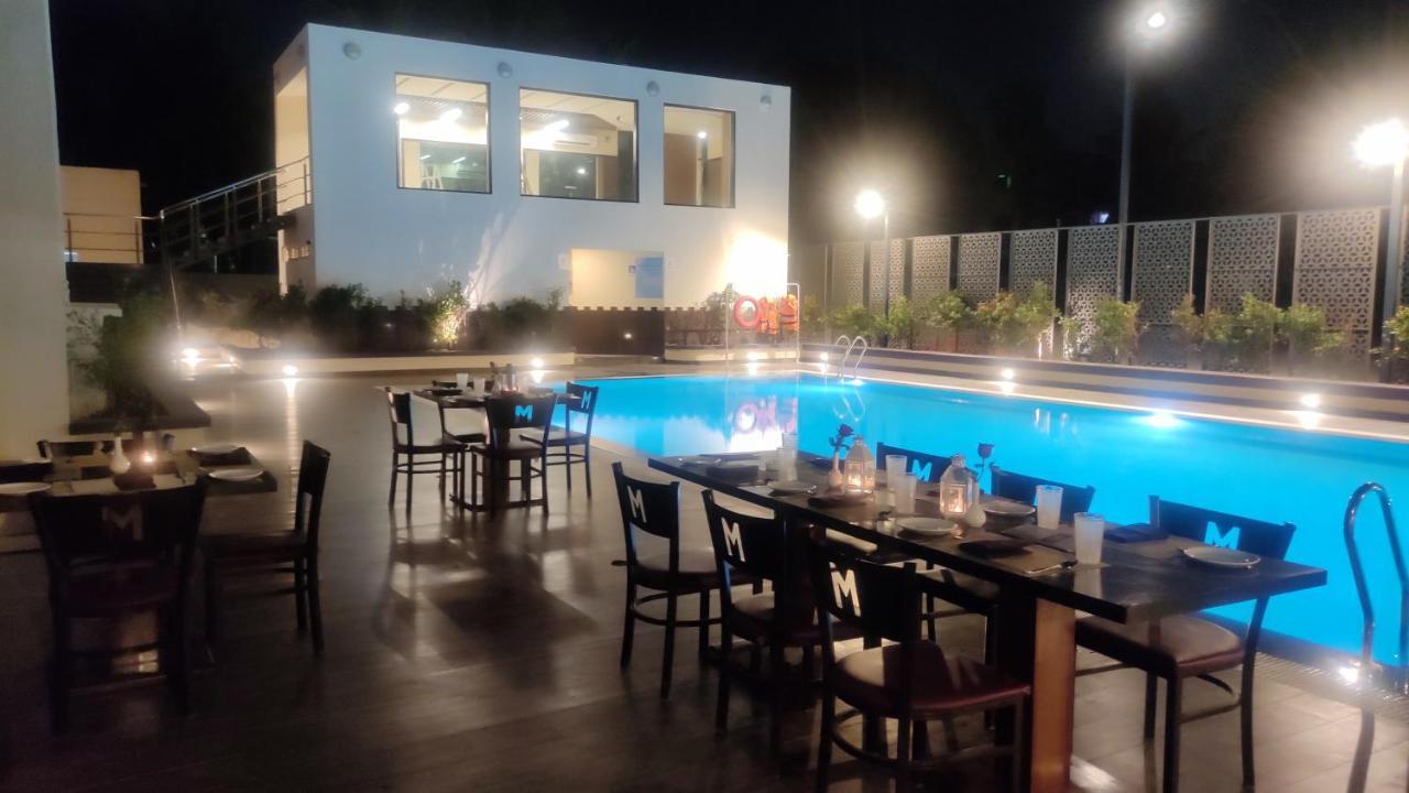 Manjeera Sarovar Premiere Hotel Rajahmundry Luaran gambar