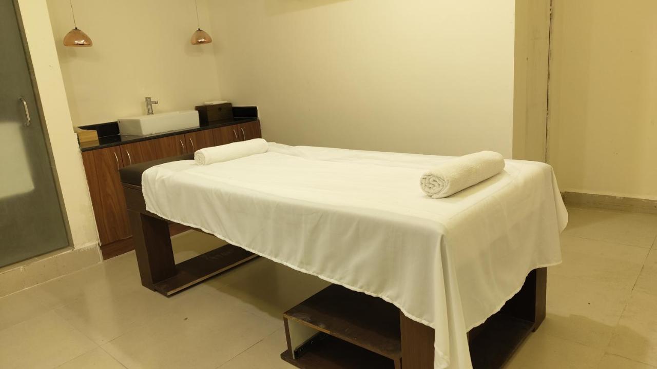 Manjeera Sarovar Premiere Hotel Rajahmundry Luaran gambar